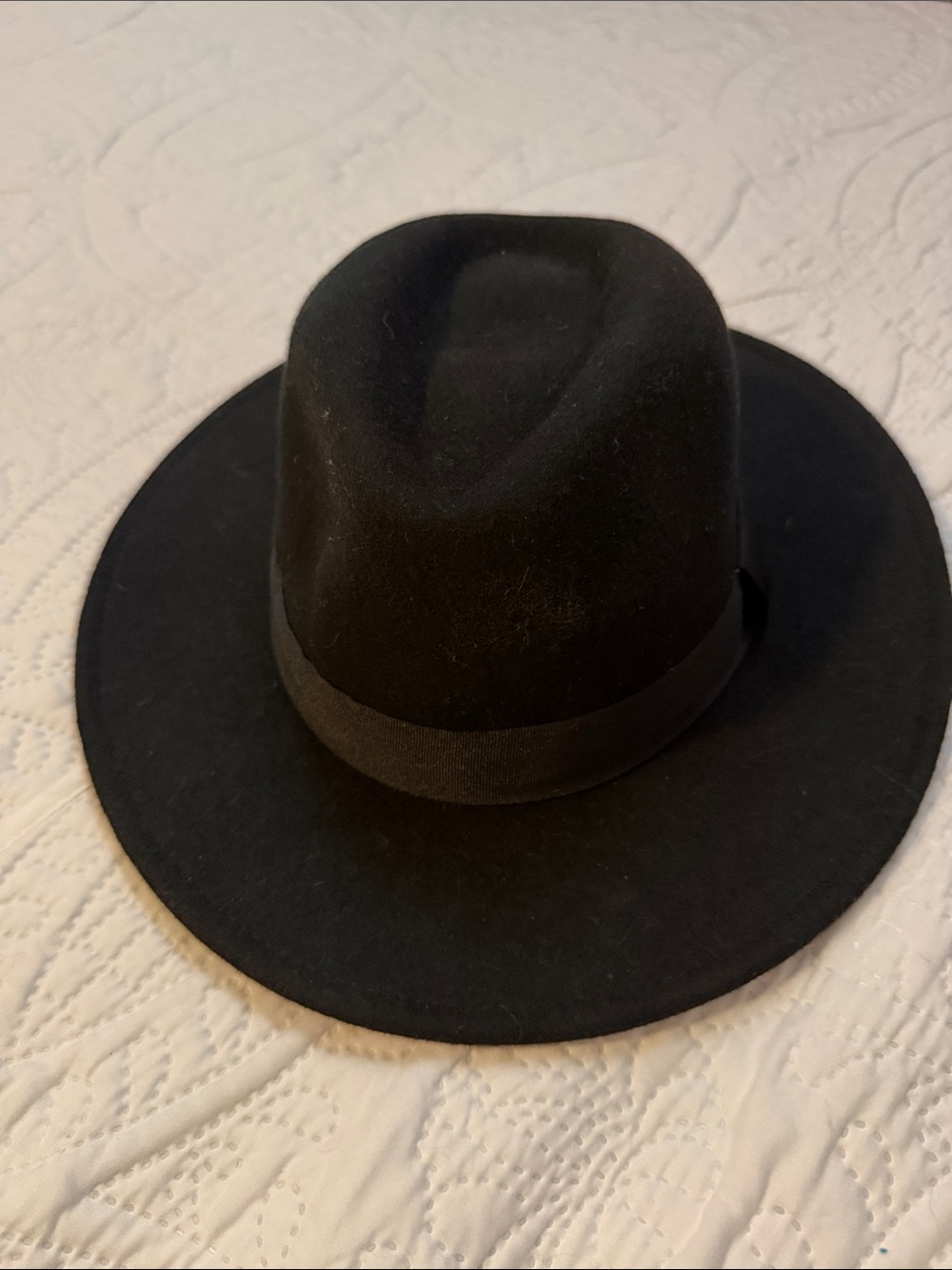 H&M Black Felt Fedora with Subtle Band